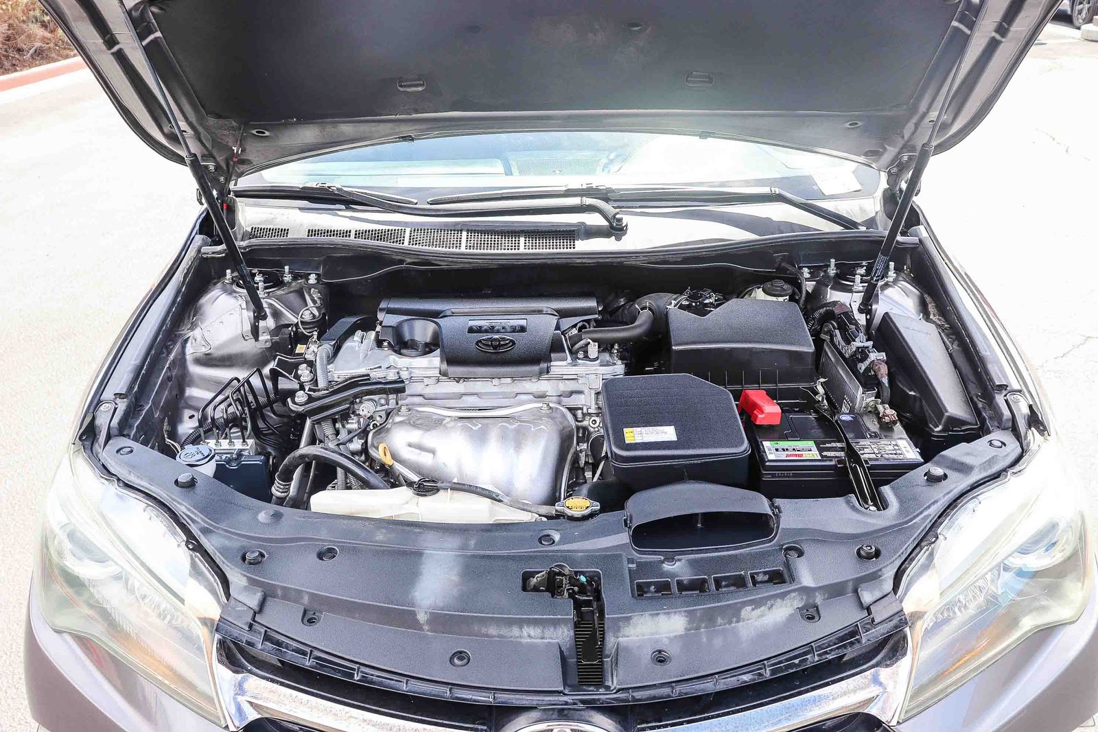 Used 2015 Gray Toyota SE image 31