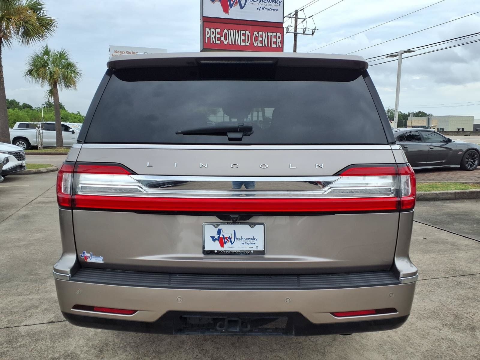 2020 Lincoln Navigator Reserve Brown at Classic Elite Chevrolet Sugar Land