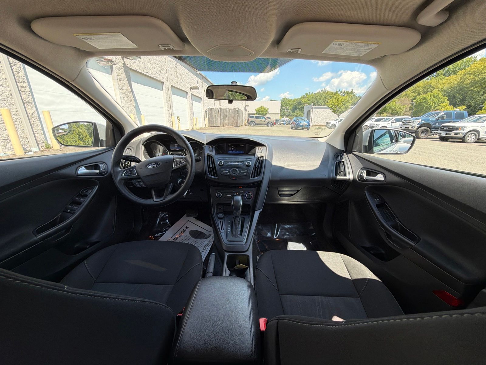Used 2018 Ingot Silver Ford SE image 18
