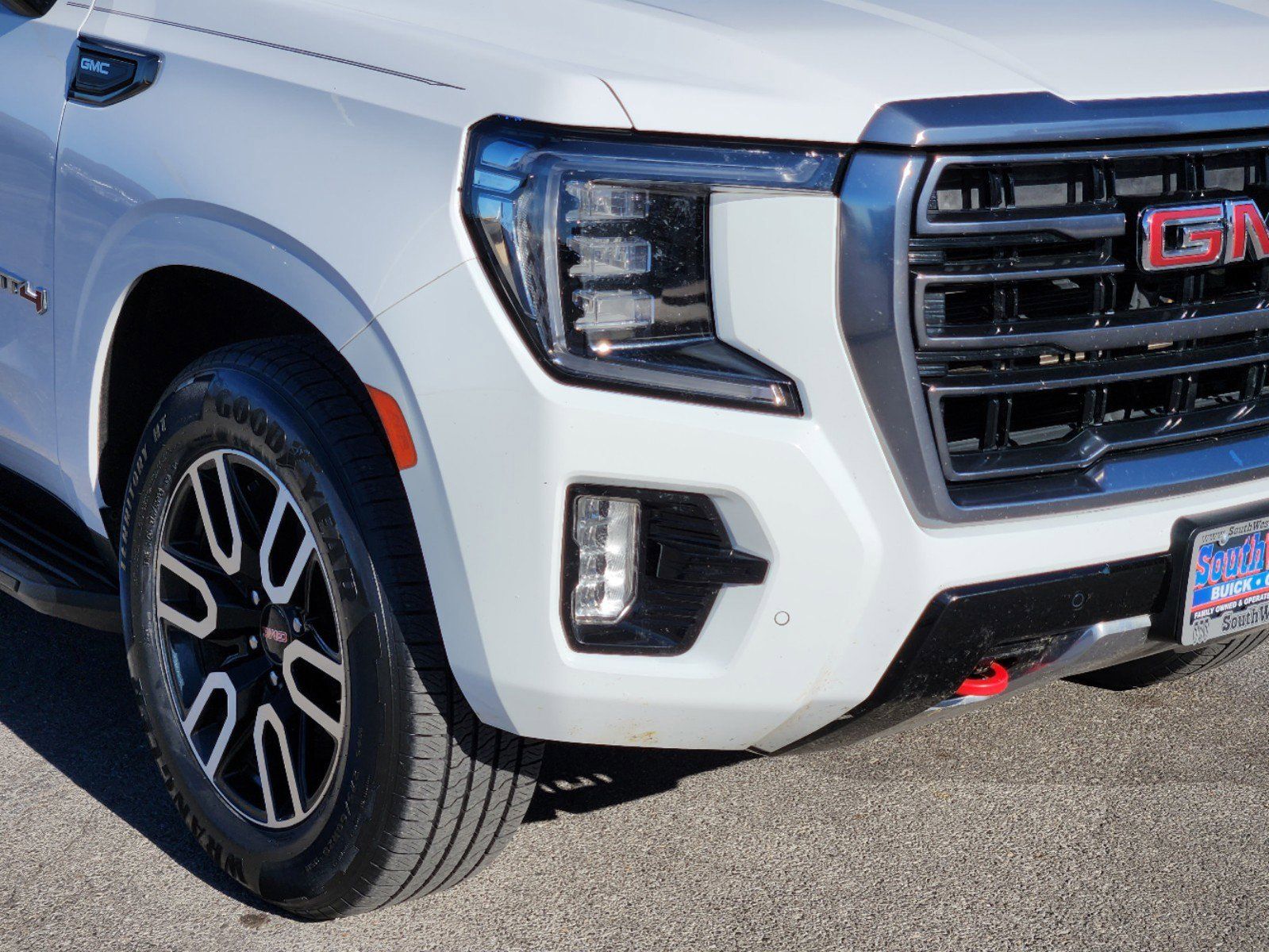 2021 GMC Yukon AT4 9