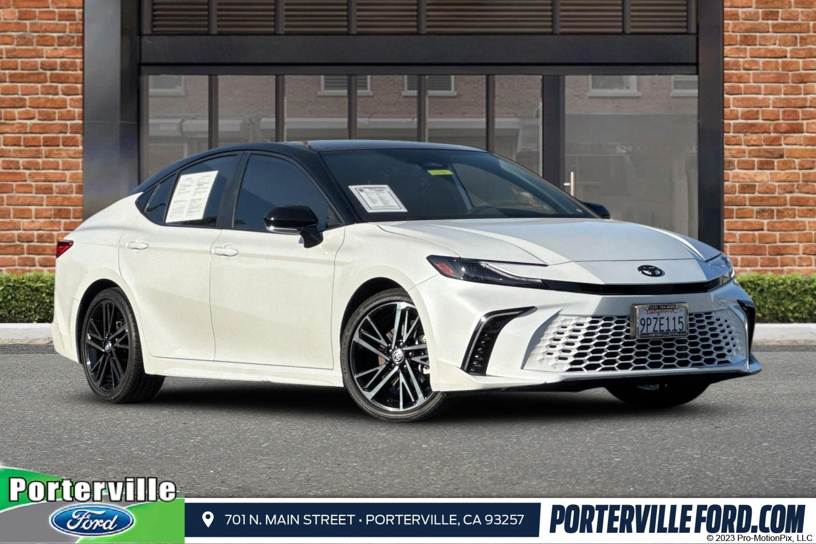Midnight Black Metallic 2025 Toyota Camry Sedan Front-Wheel Drive Continuously Variable Transmission