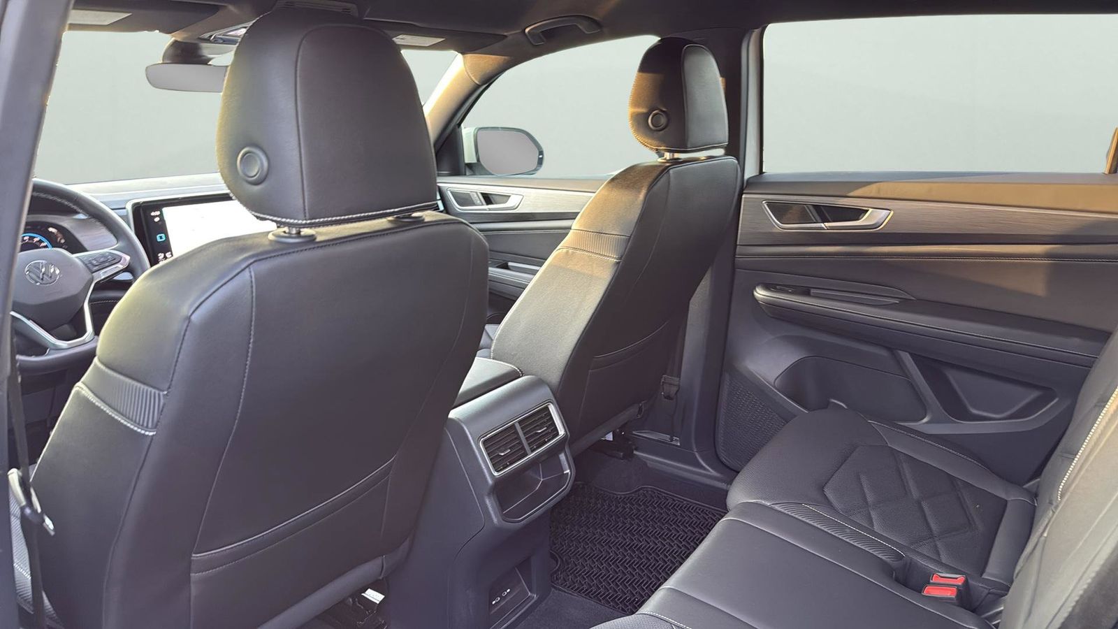 Used Car 2025 Volkswagen Atlas Cross Sport  2.0t Se For Sale Under $35,000 In Austin, Texas