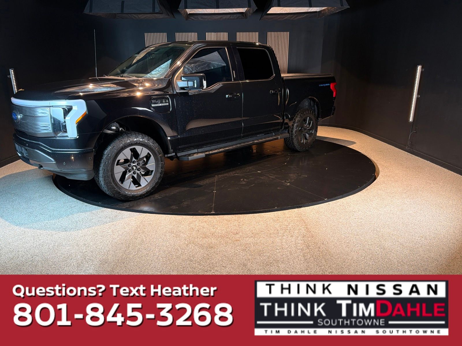 2023 Ford F-150 Lightning Lariat SuperCrew AWD