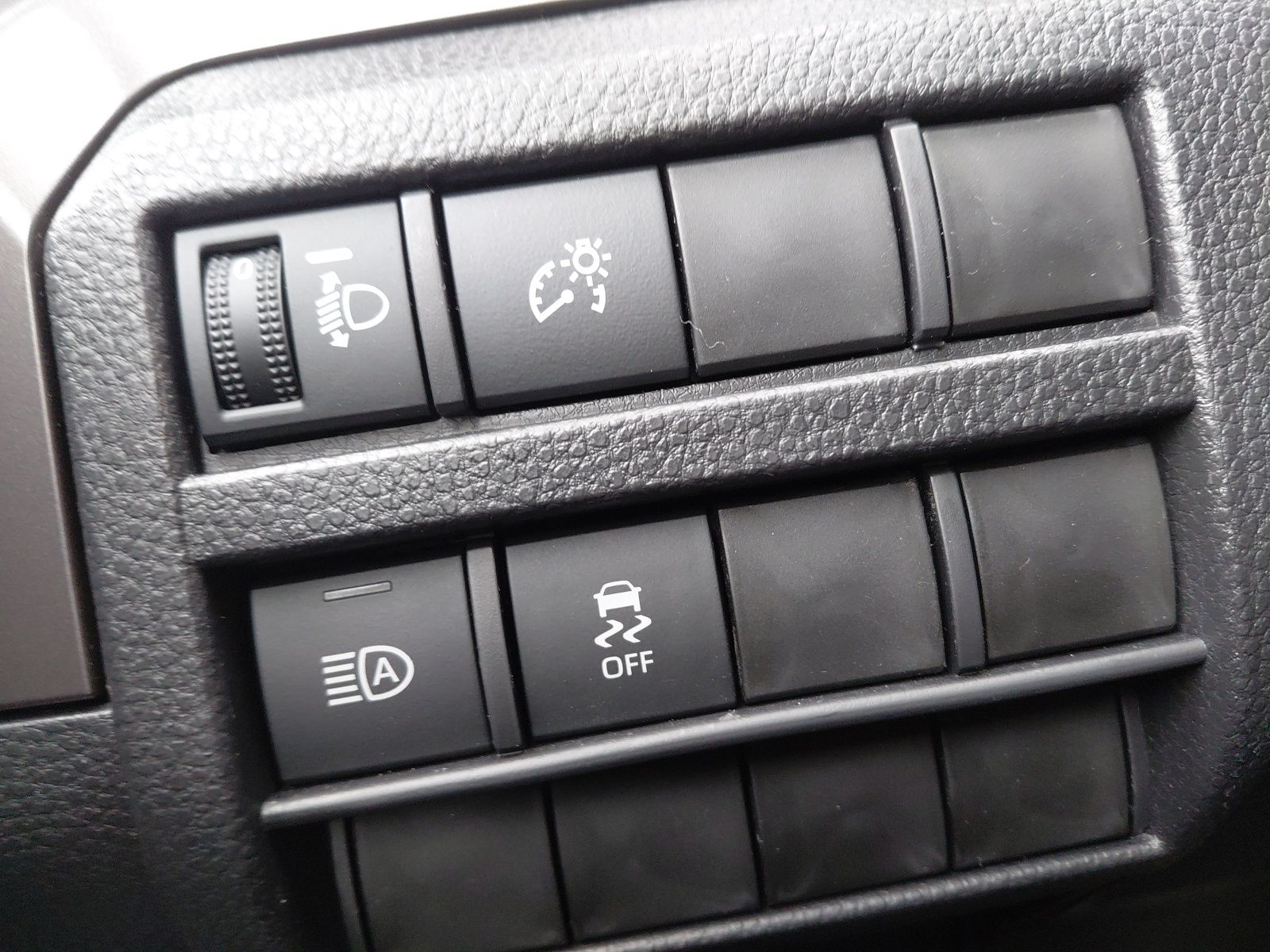 new 2025 Toyota Tacoma car, priced at $38,014