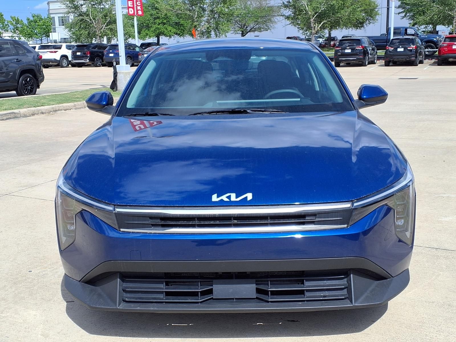 2025 Kia K4 LXS - 1