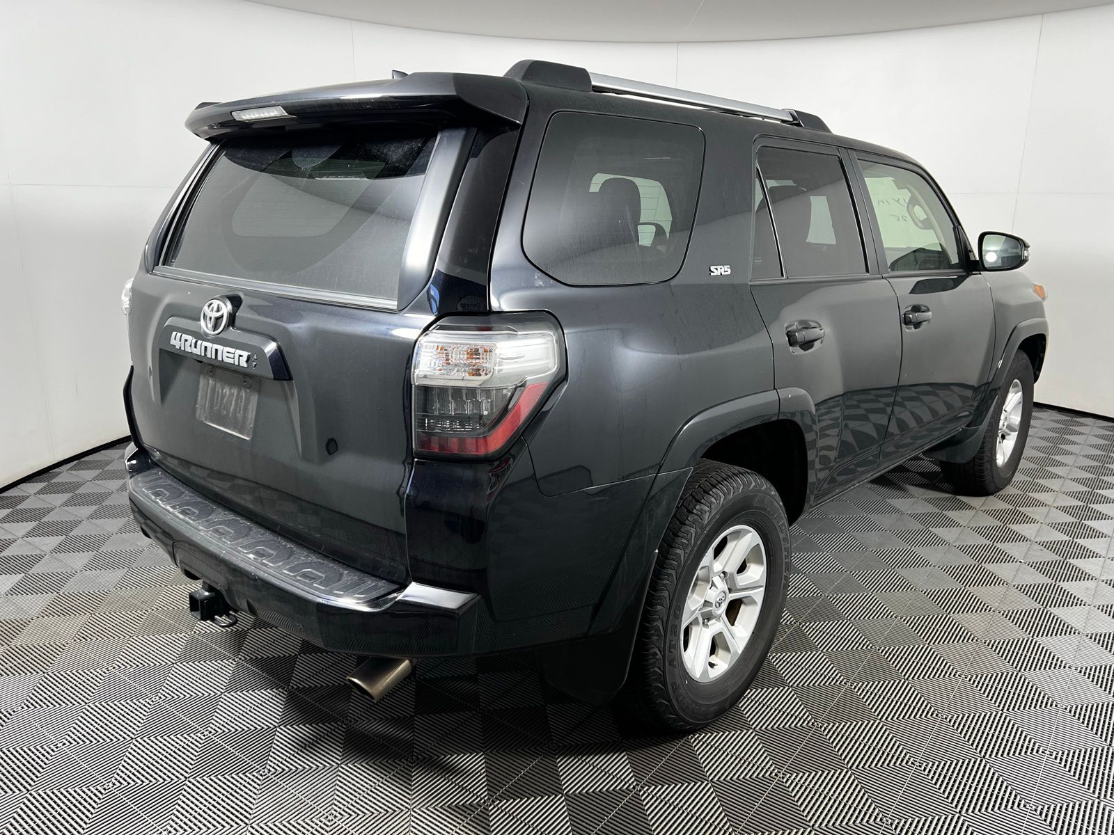 2023 Toyota 4Runner SR5 5