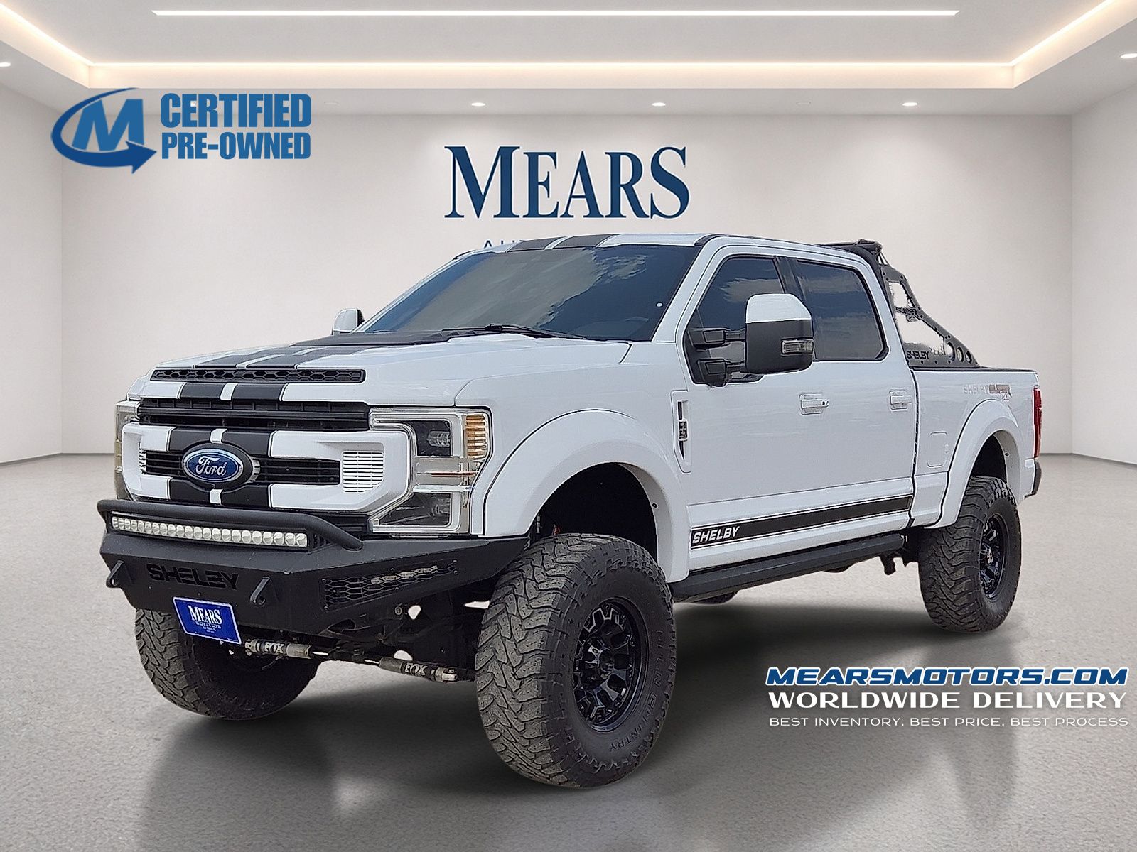 Oxford White 2022 Ford F-250 Super Duty Pickup Truck Four-Wheel Drive Automatic