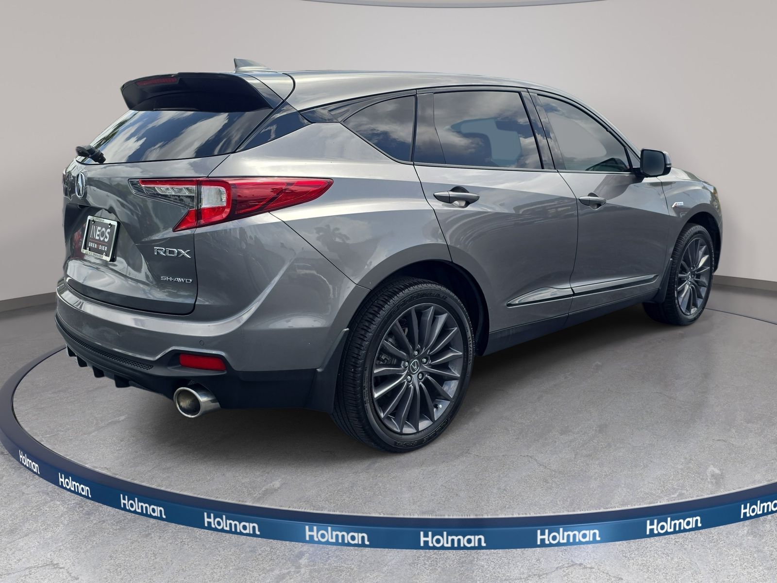 View vehicle photo 6