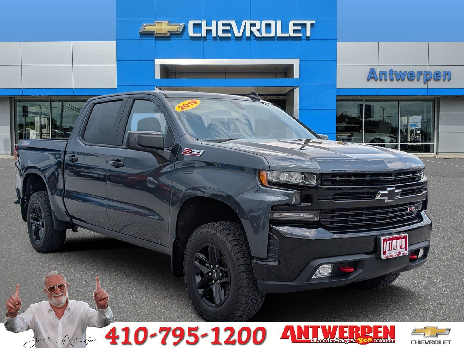 Shadow Gray Metallic 2019 Chevrolet Silverado 1500 Pickup Truck Four-Wheel Drive 8-Speed Automatic