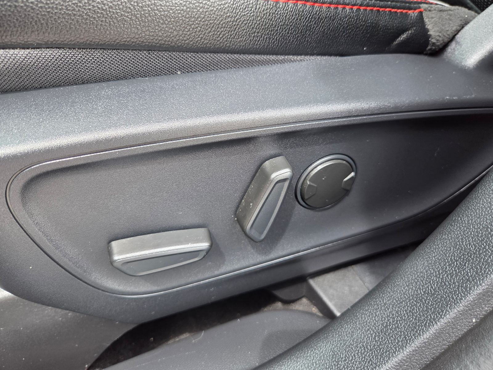 used 2024 Ford Escape car, priced at $27,750