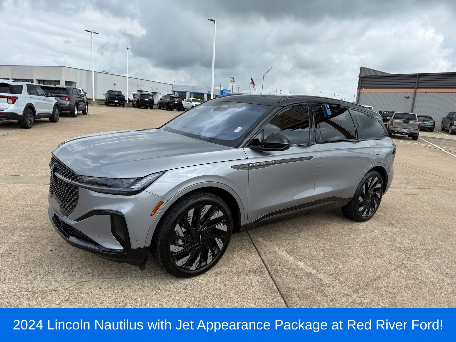 Gray Metallic 2024 Lincoln Nautilus Hybrid Reserve AWD SUV / Crossover All-Wheel Drive Continuously Variable Transmission