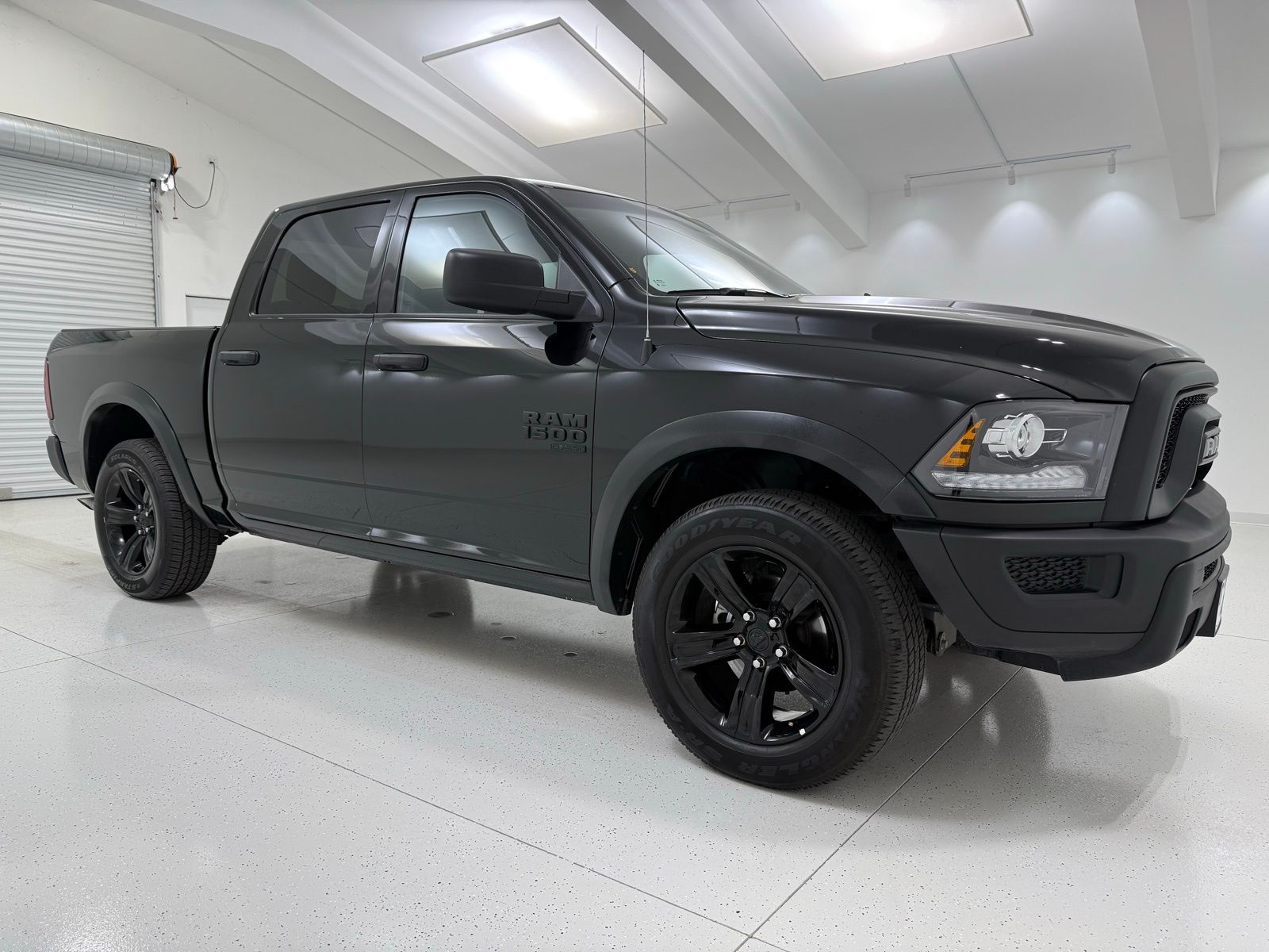 2024 RAM 1500 Classic Warlock Crew Cab 4WD