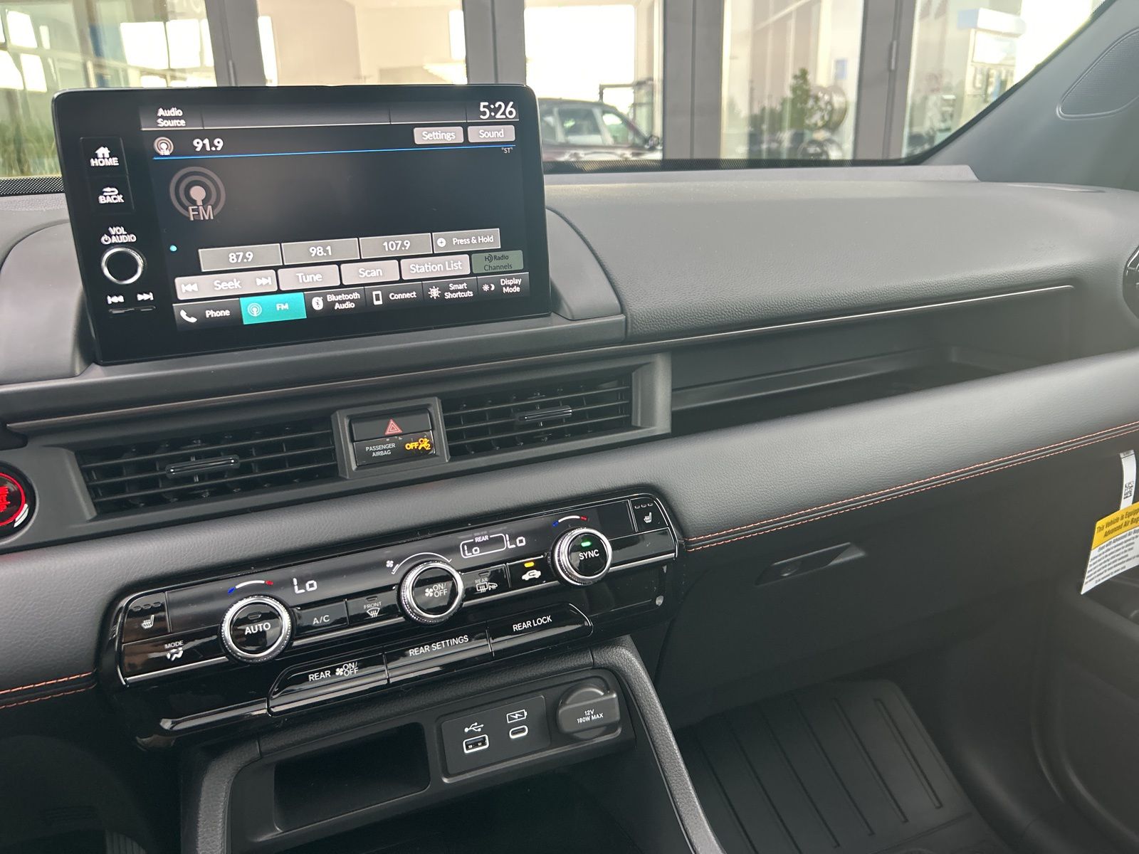 2025 Honda Pilot TrailSport - Photo 16