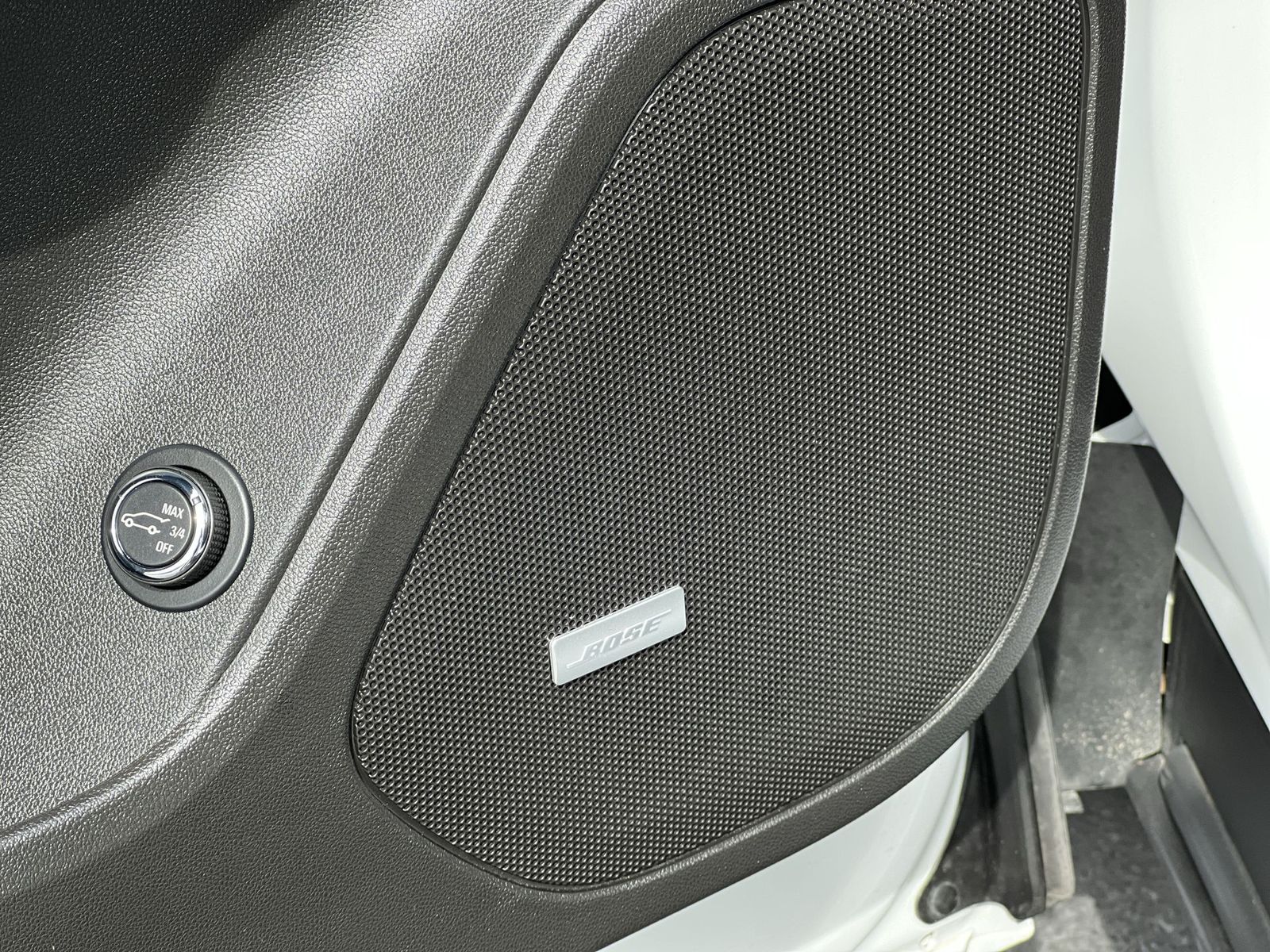 used 2022 Chevrolet Blazer car, priced at $33,076