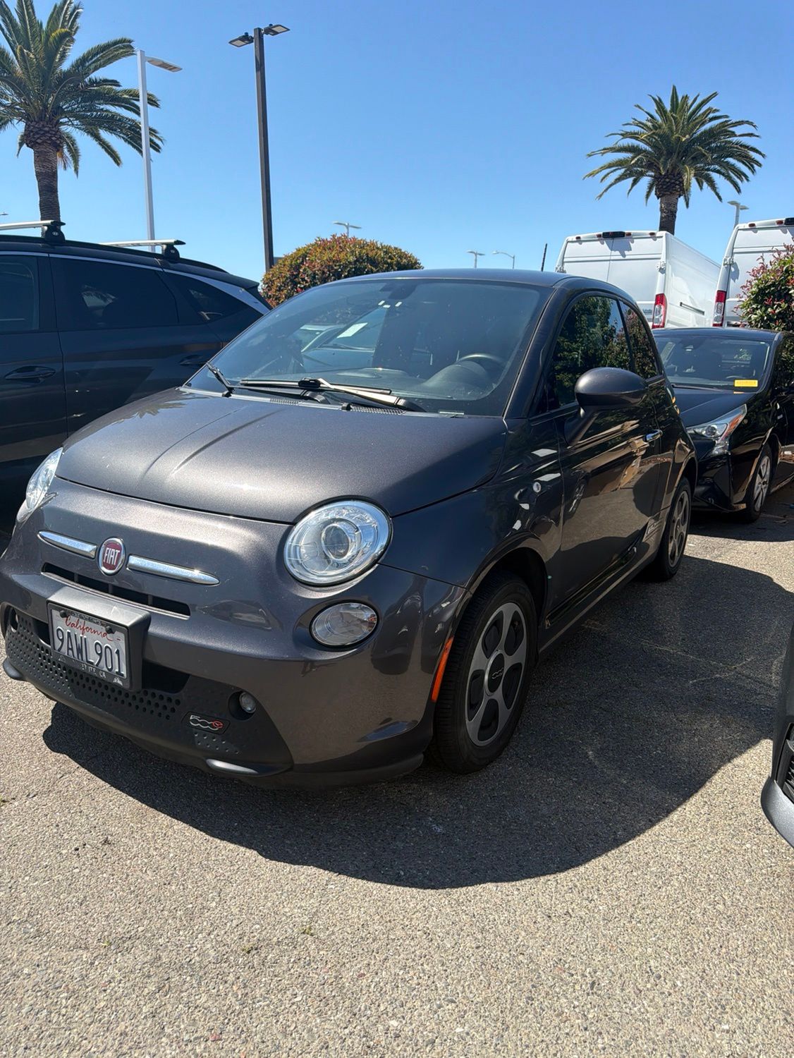 2018 FIAT 500e Battery Electric's photo