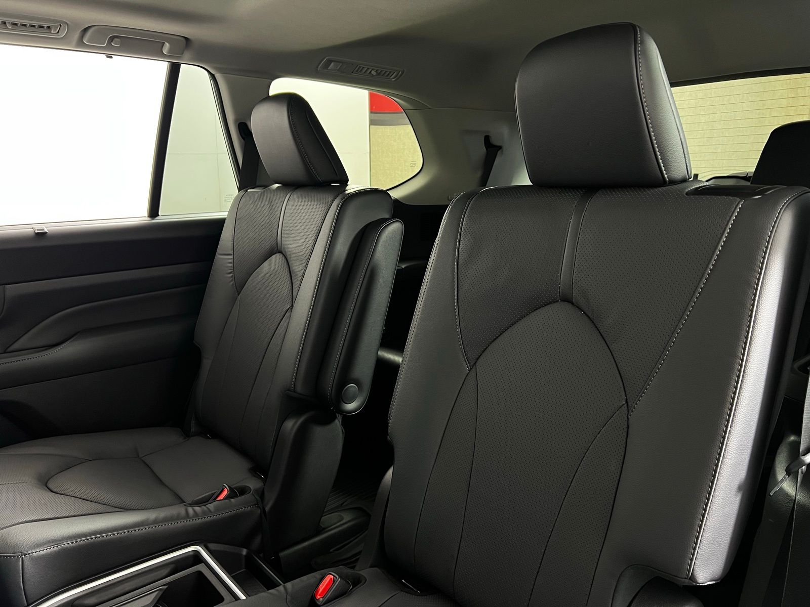 Thumbnail: 2026 Toyota Grand Highlander - 25