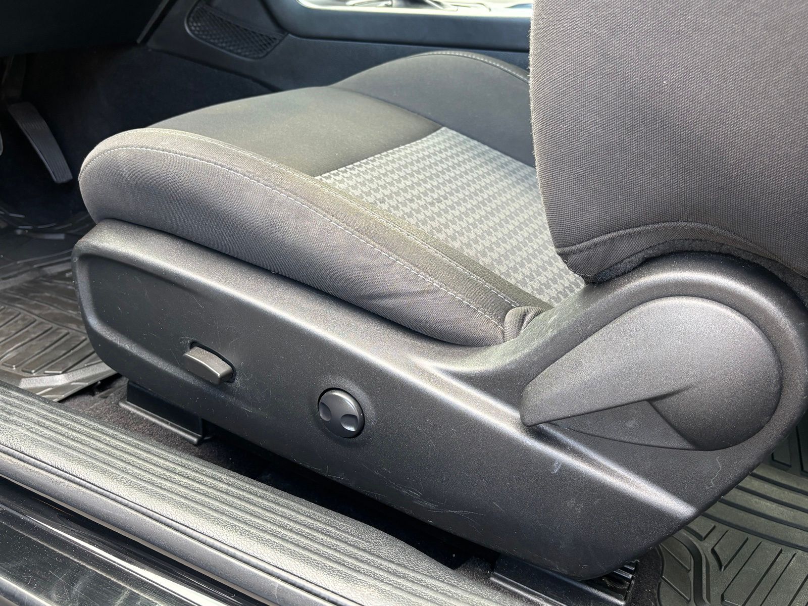 Used 2022 Dodge Challenger Coupe