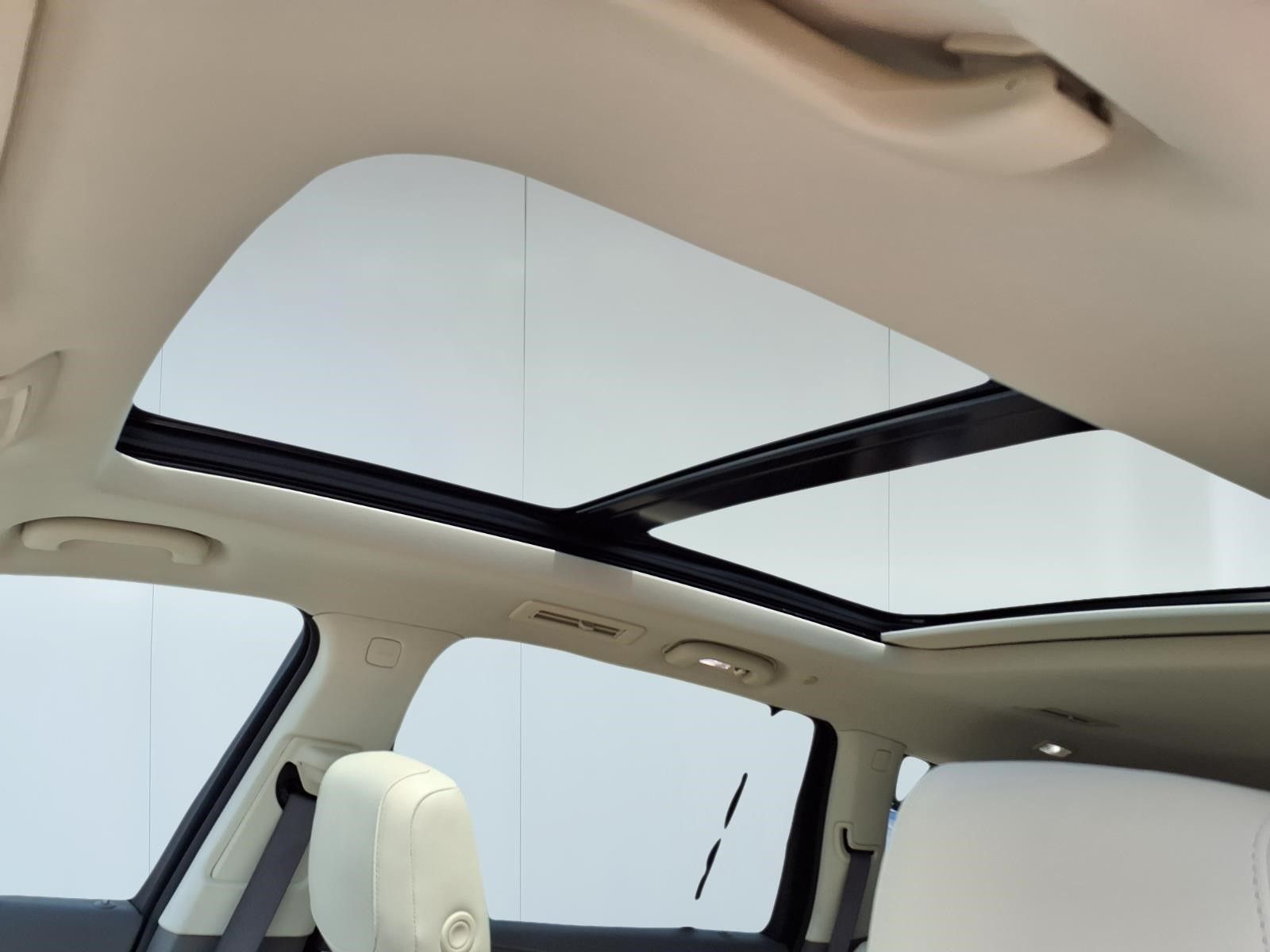 2024 Cadillac XT6 Premium Luxury Red at River Oaks CDJR