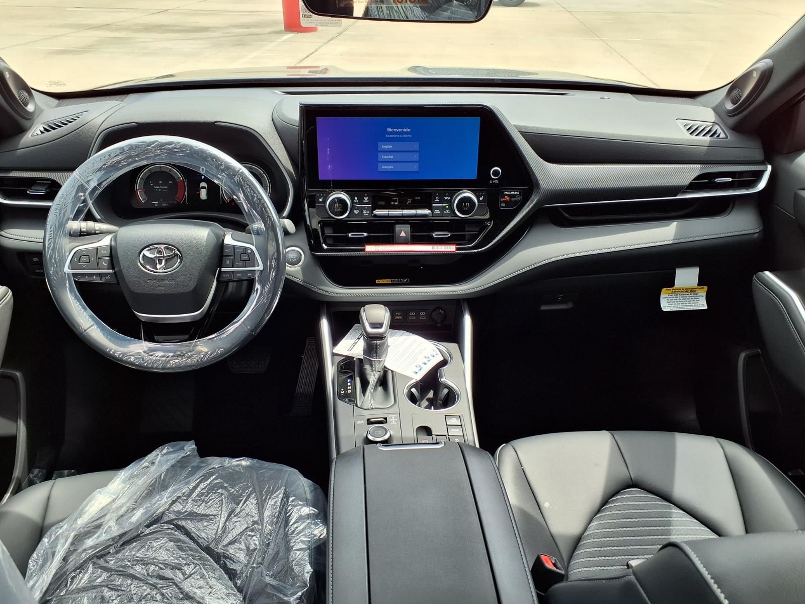 2026 Toyota Highlander XSE - 8