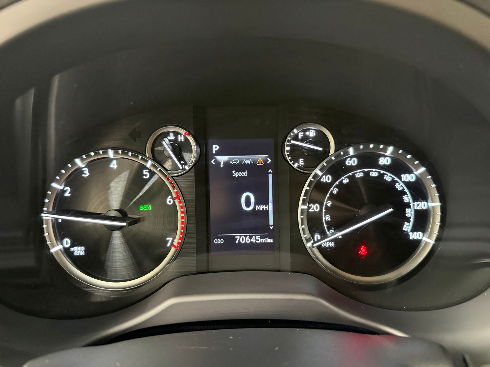 Used 2021  Lexus 460 image 5