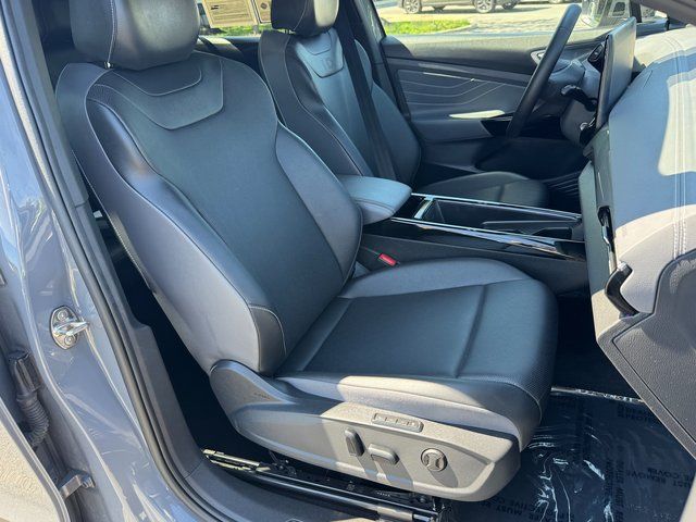 Used 2023 Gray Volkswagen Pro S image 34
