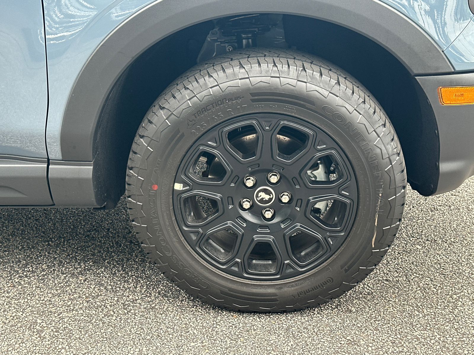 New 2026 Azure Gray Metallic Tri-Coat Ford Badlands® image 13