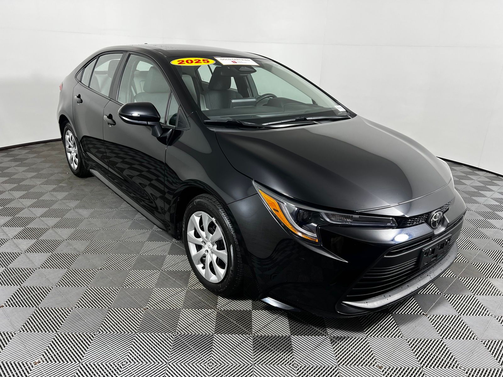Thumbnail: 2025 Toyota Corolla - 3