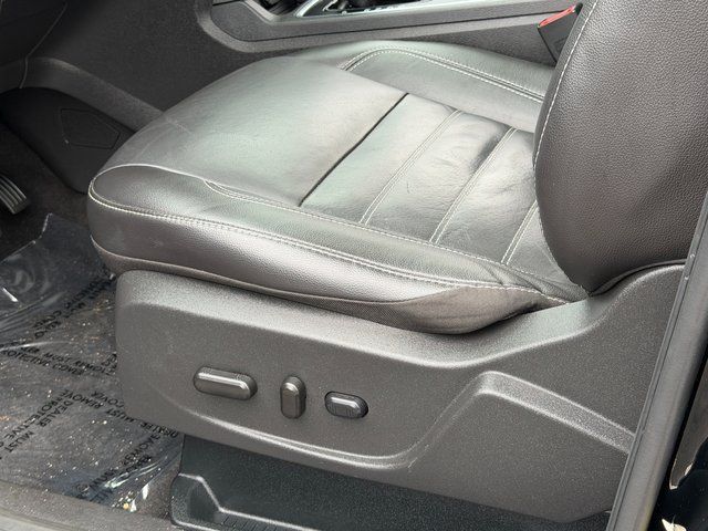 Used 2018 Shadow Black Ford SEL image 39