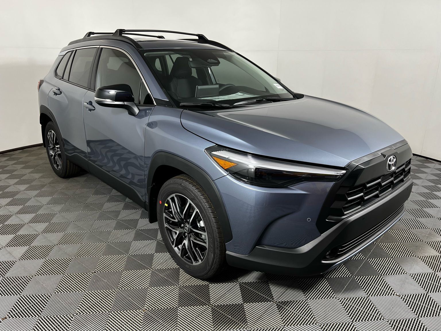 Thumbnail: 2026 Toyota Corolla Cross - 3