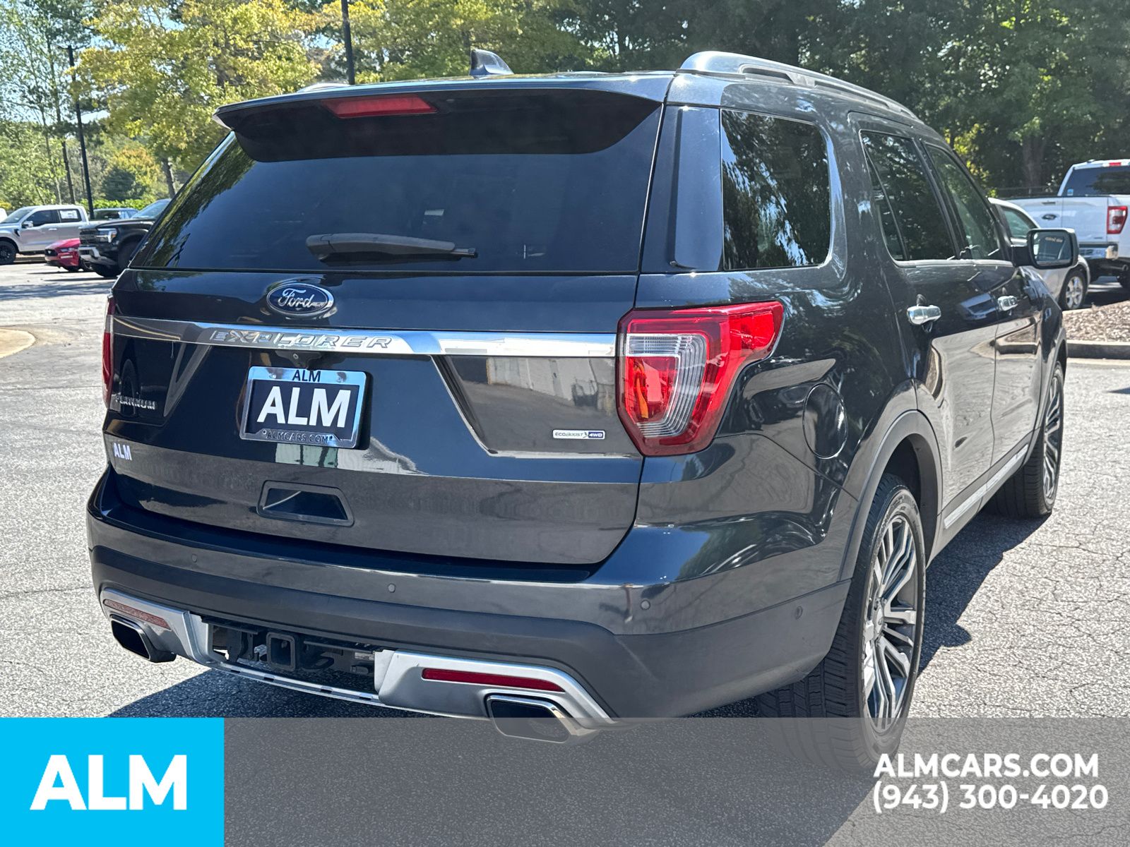 2017 Ford Explorer Platinum photo 2