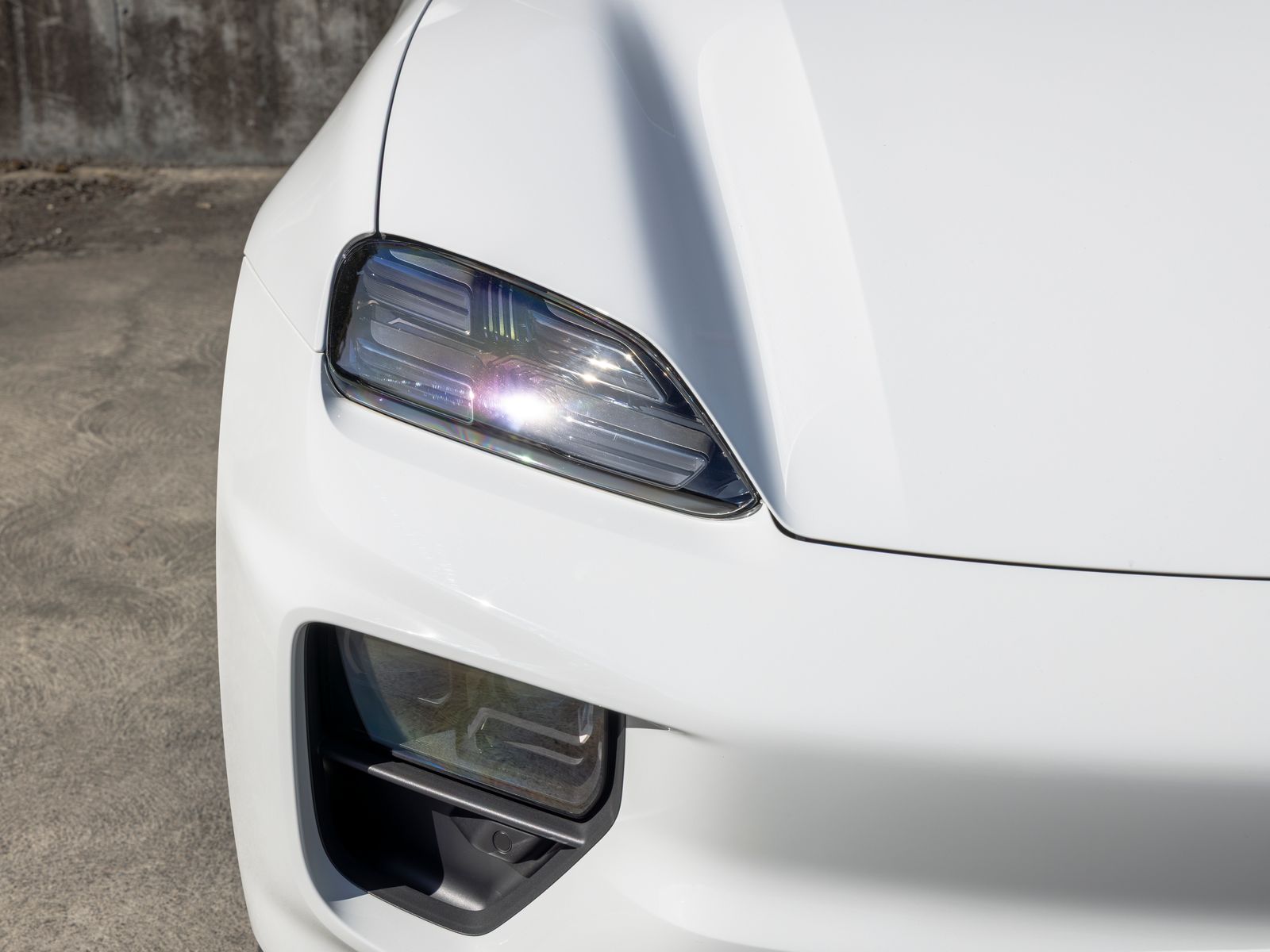 2025 Porsche Macan Base - Photo 14