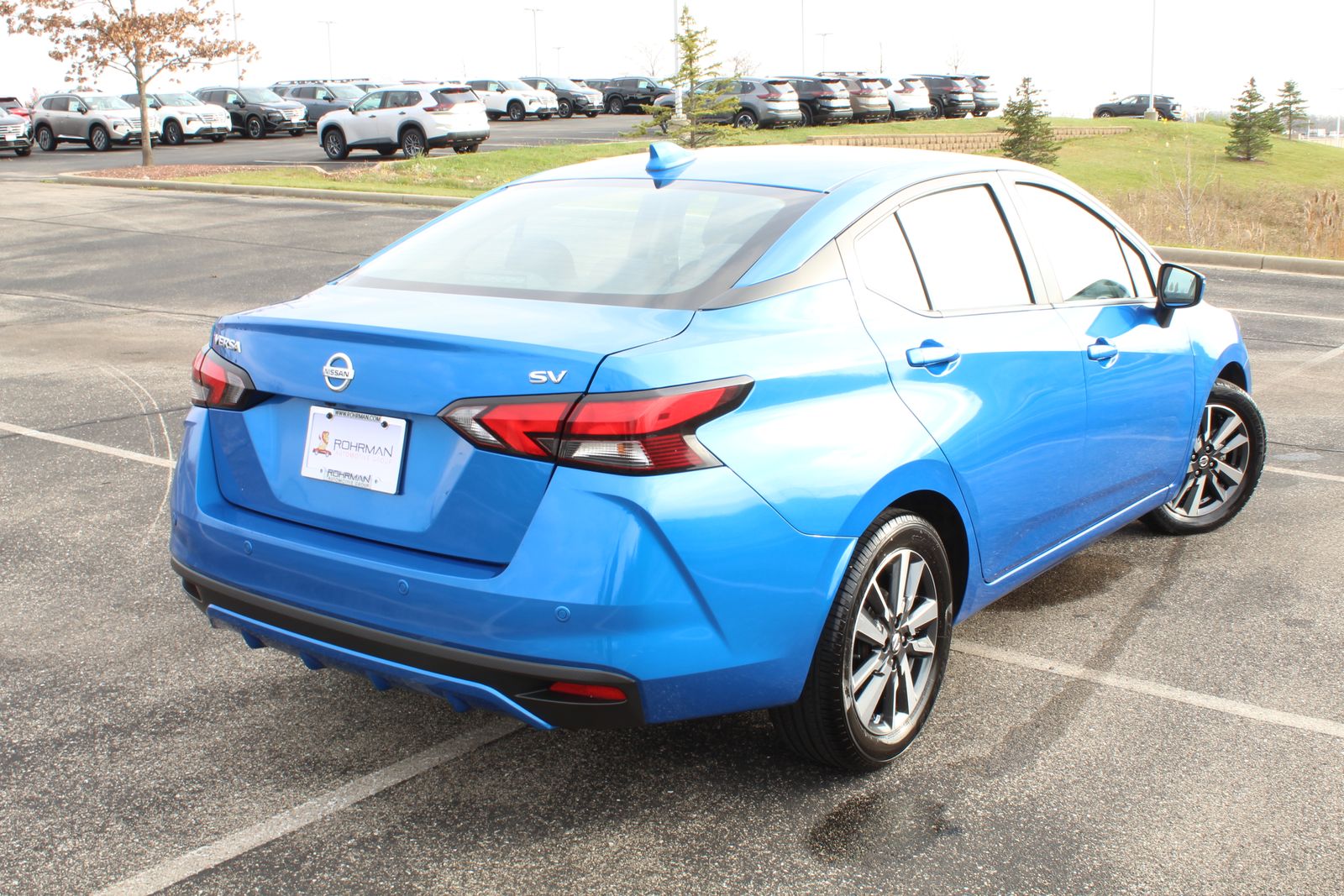 2021 Nissan Versa 1.6 SV 9