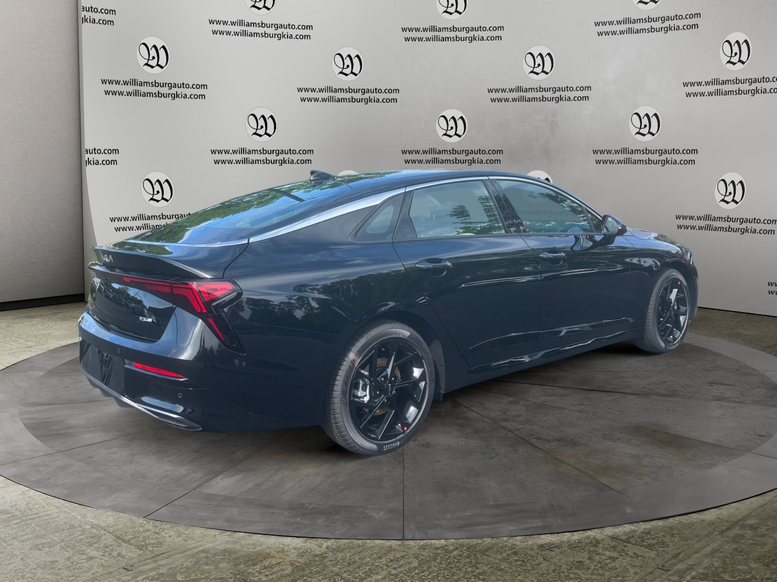 View vehicle photo 5