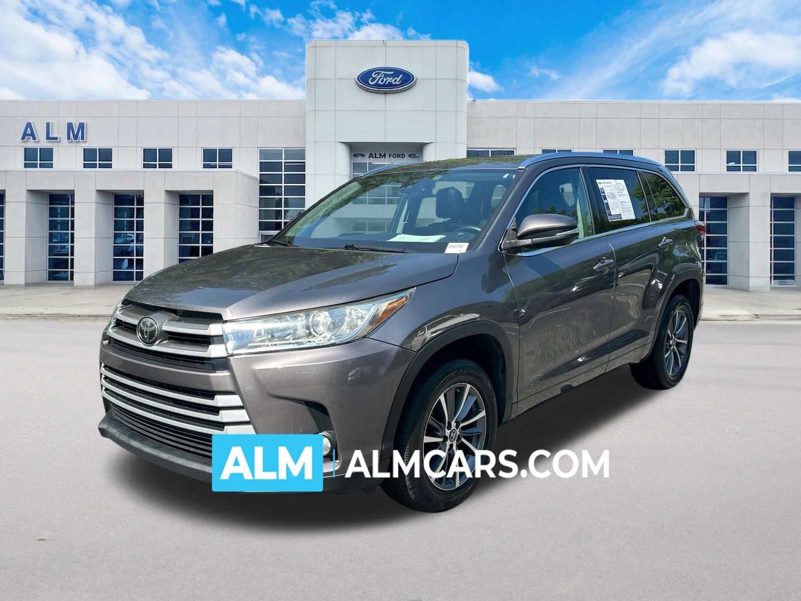 Predawn Gray Mica 2018 Toyota Highlander SUV / Crossover Front-Wheel Drive 8-Speed Automatic
