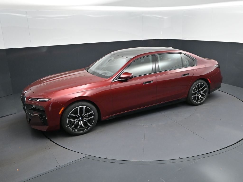 2025 BMW 7 Series 740i RWD