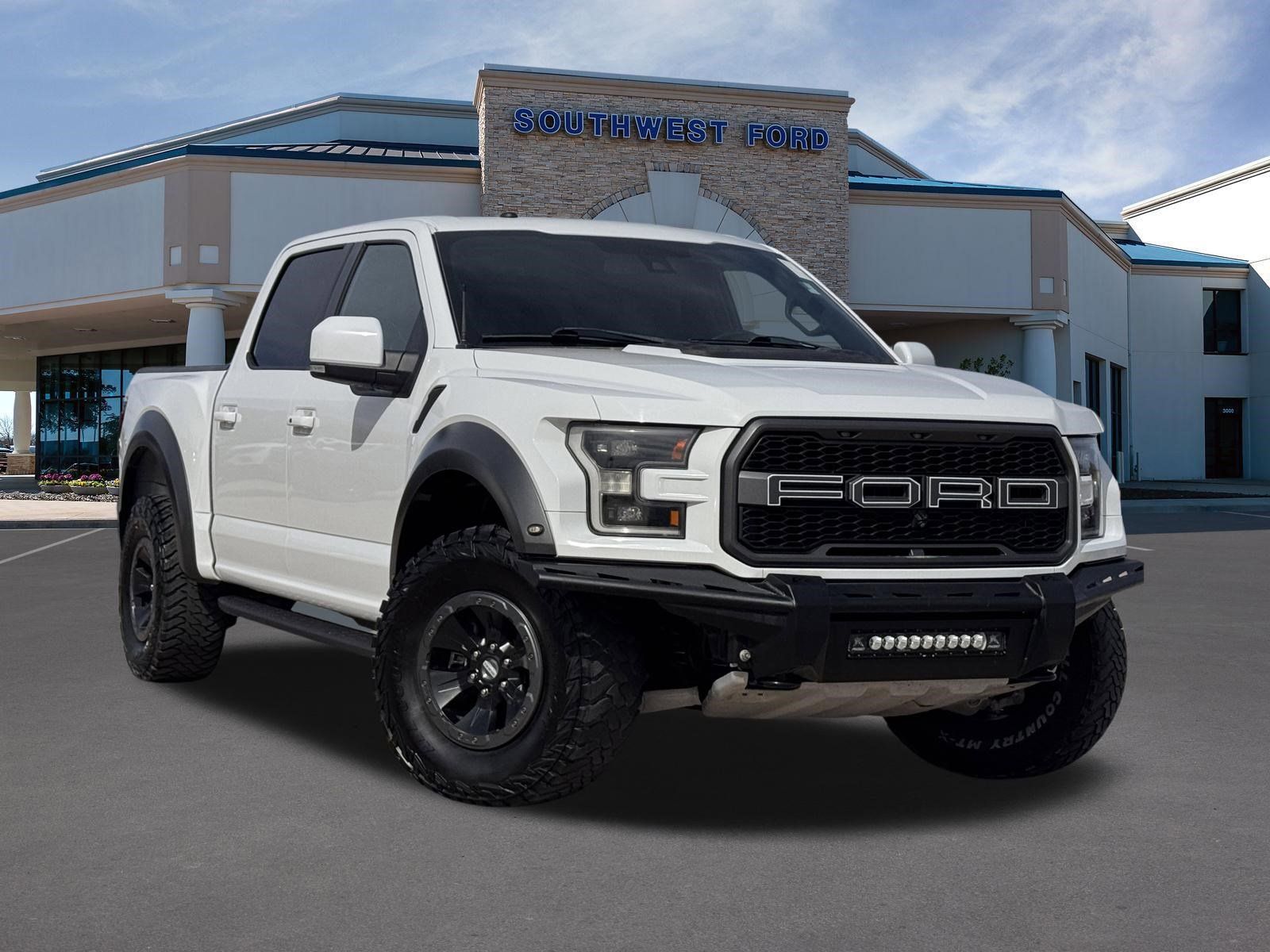 Oxford White 2018 Ford F-150 Raptor SuperCrew 4WD Pickup Truck Four-Wheel Drive Automatic