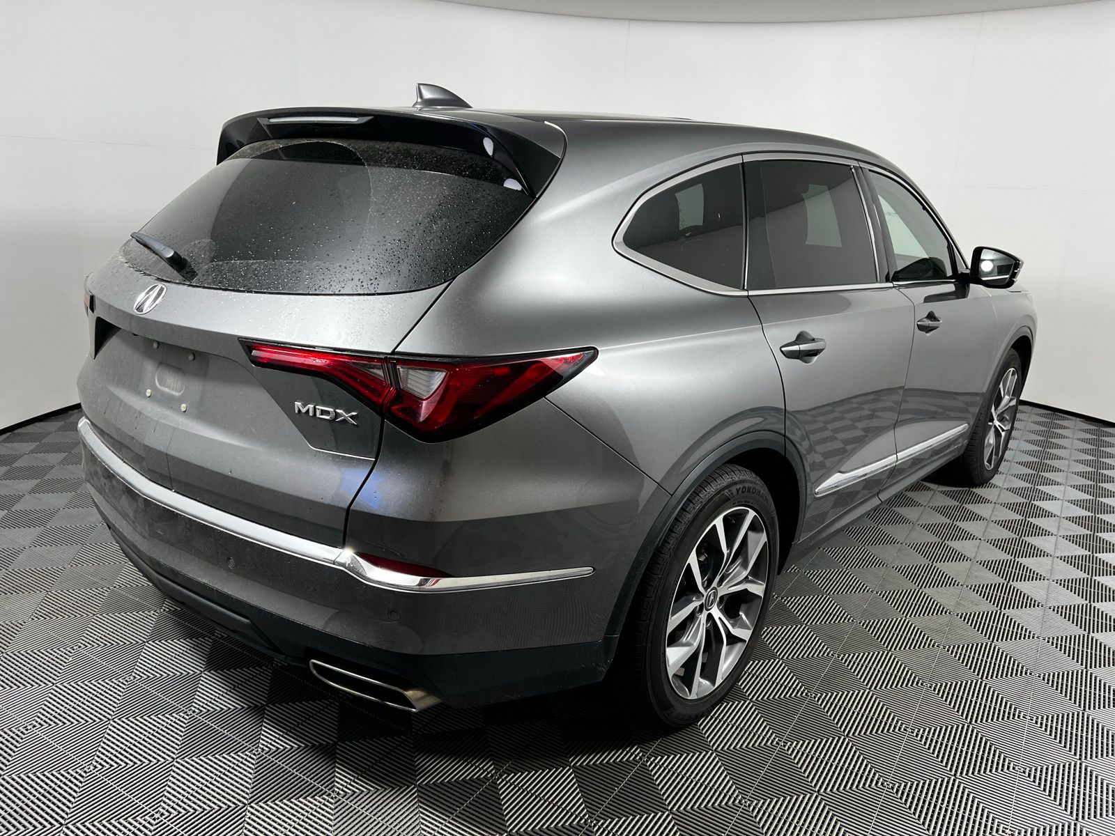 Thumbnail: 2022 Acura MDX - 5
