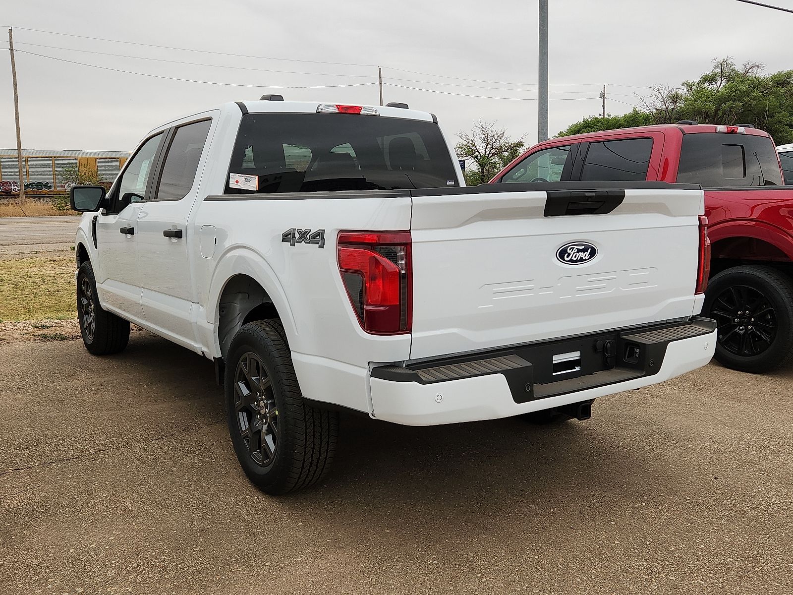View vehicle photo 2