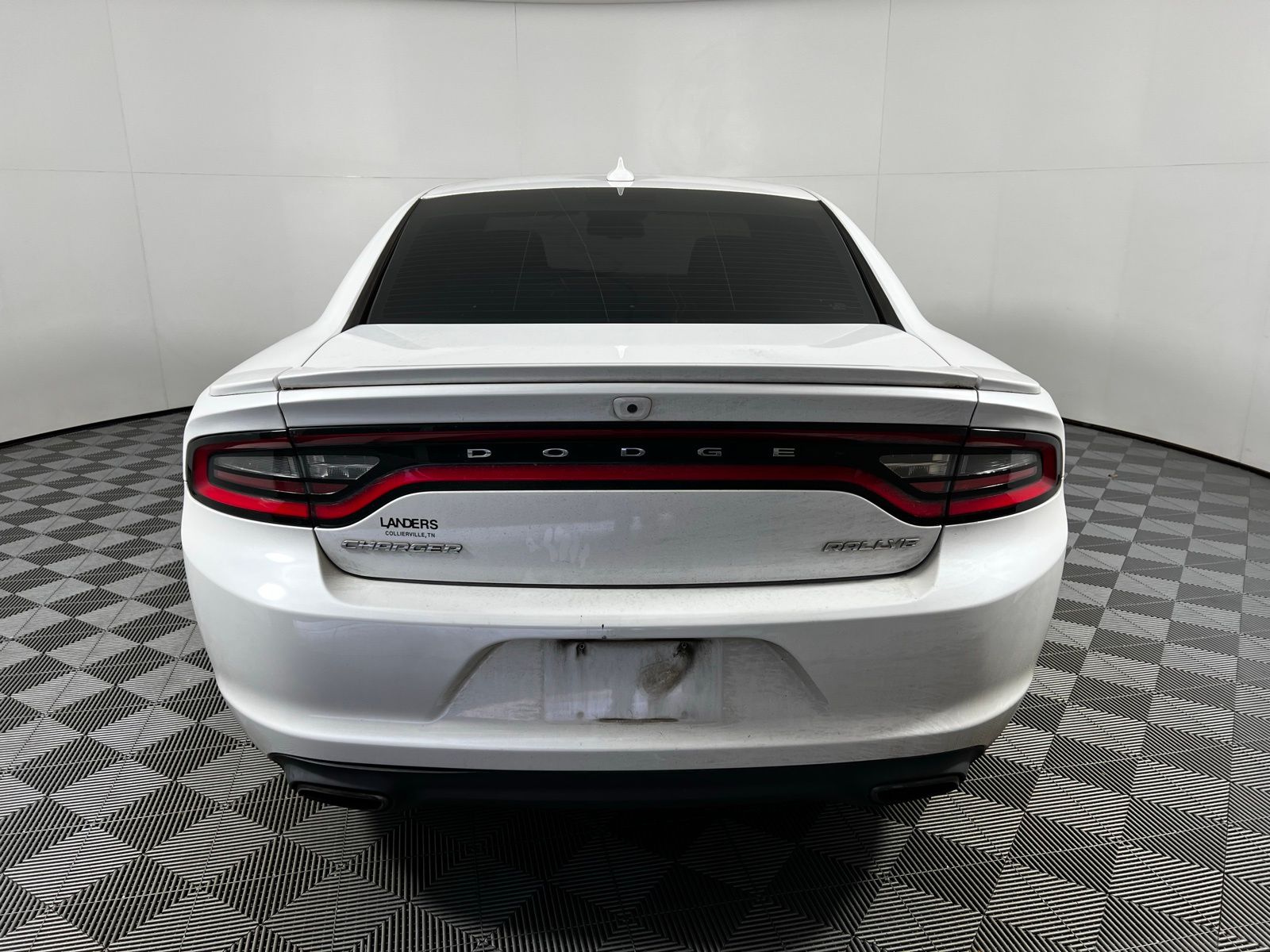Thumbnail: 2016 Dodge Charger - 6