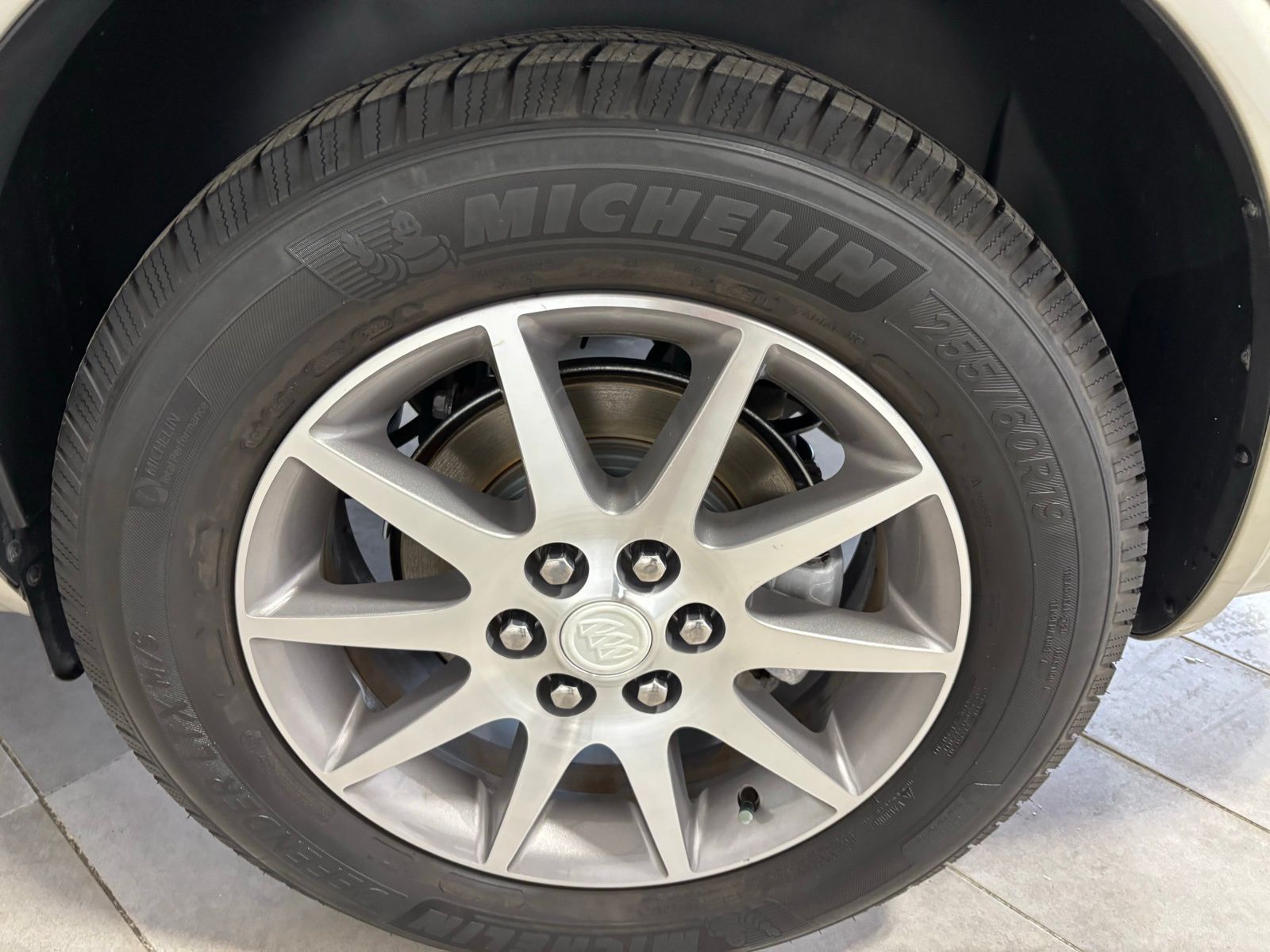 Used Car 2014 Buick Enclave  Leather Group For Sale Under $10,000 In Austin, Texas