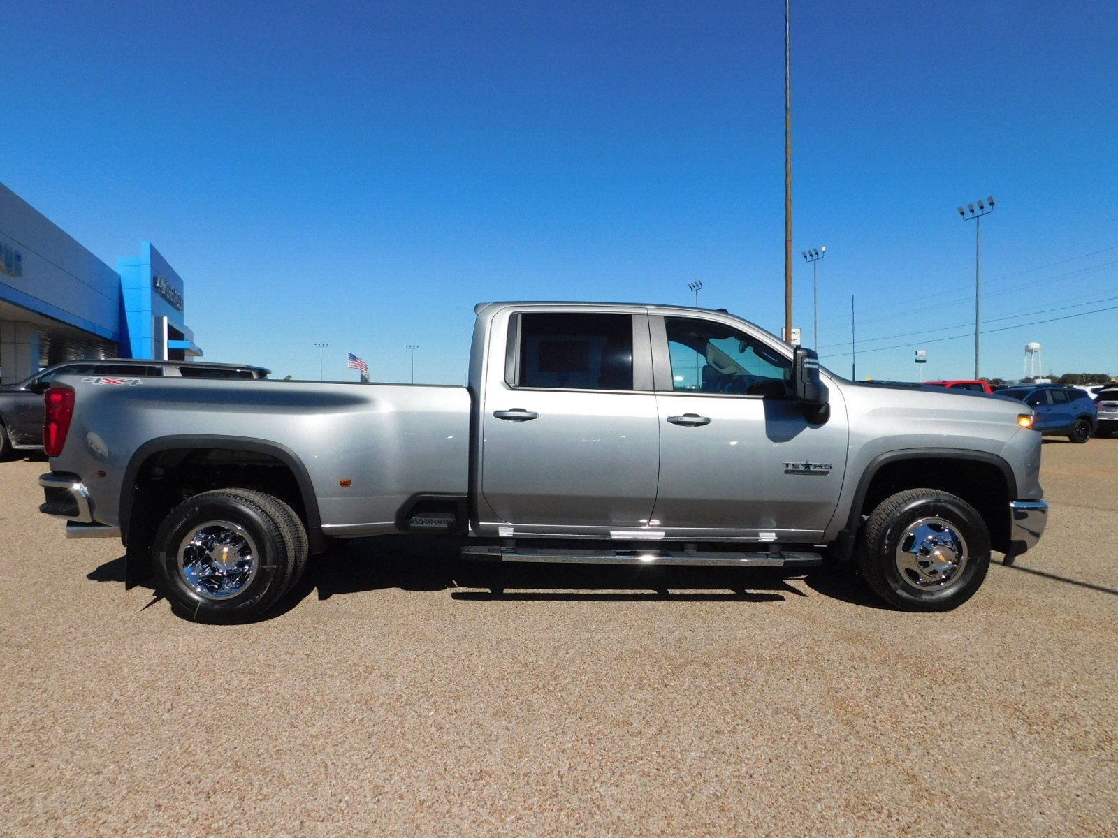 2025 Chevrolet Silverado 3500HD LT 24