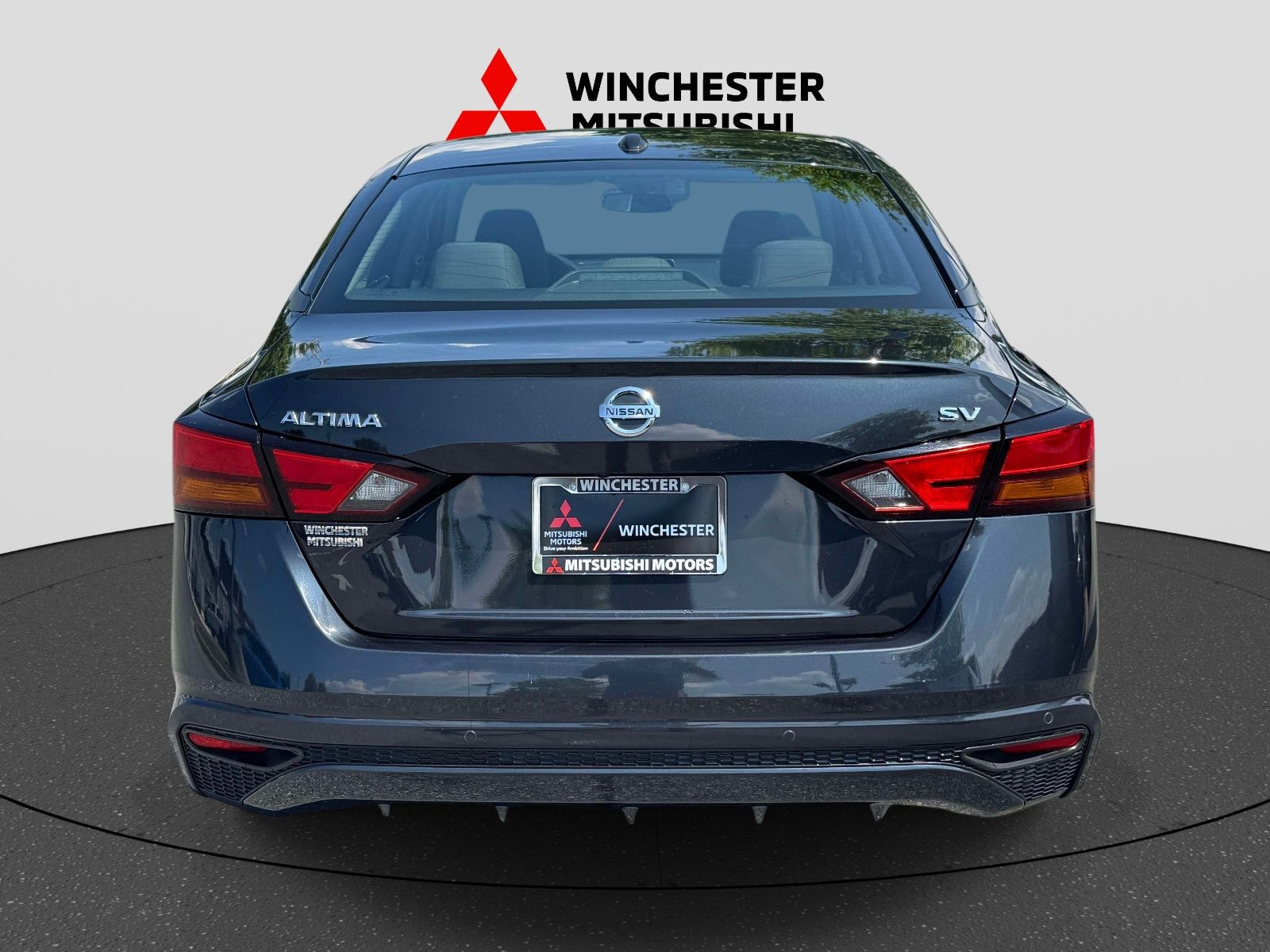 View vehicle photo 3