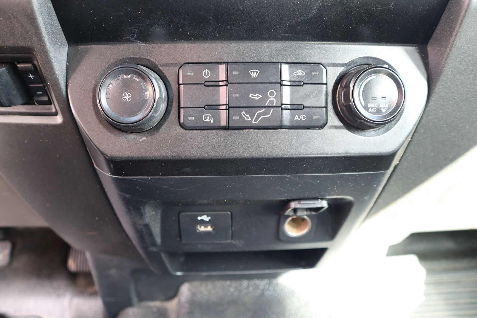 2020 Ford F-350SD XL photo