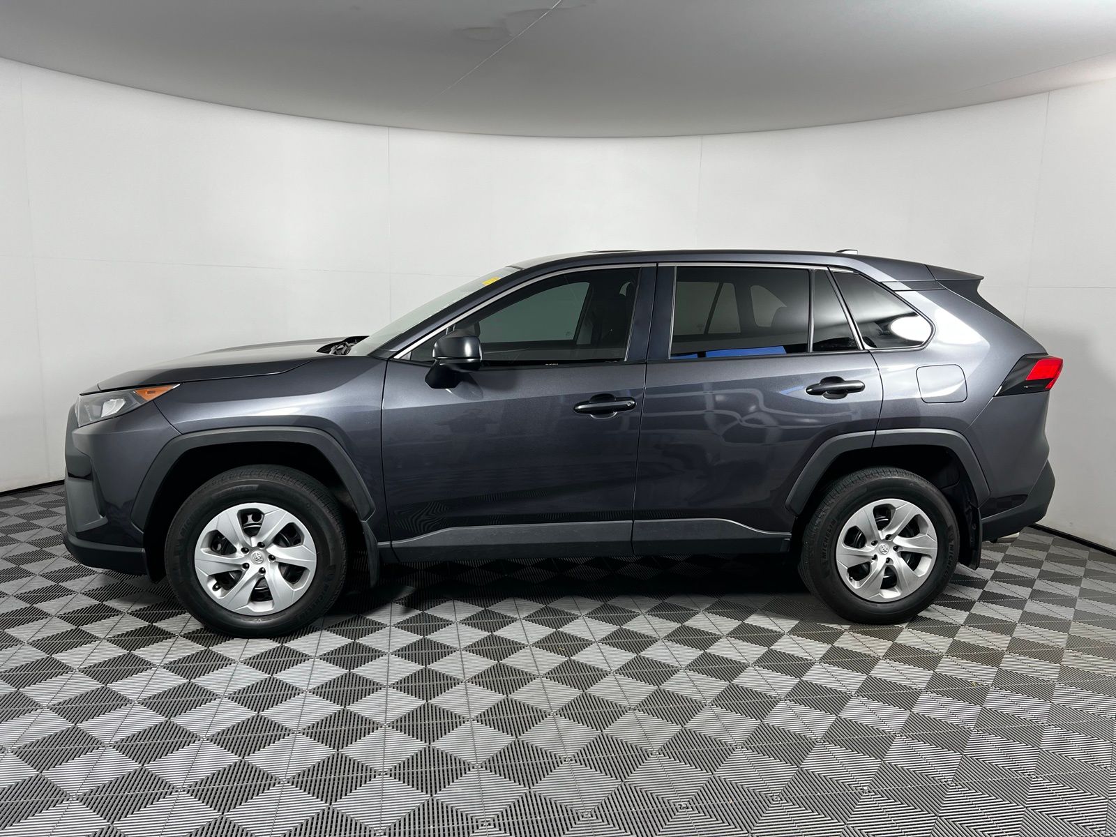 Thumbnail: 2023 Toyota RAV4 - 8