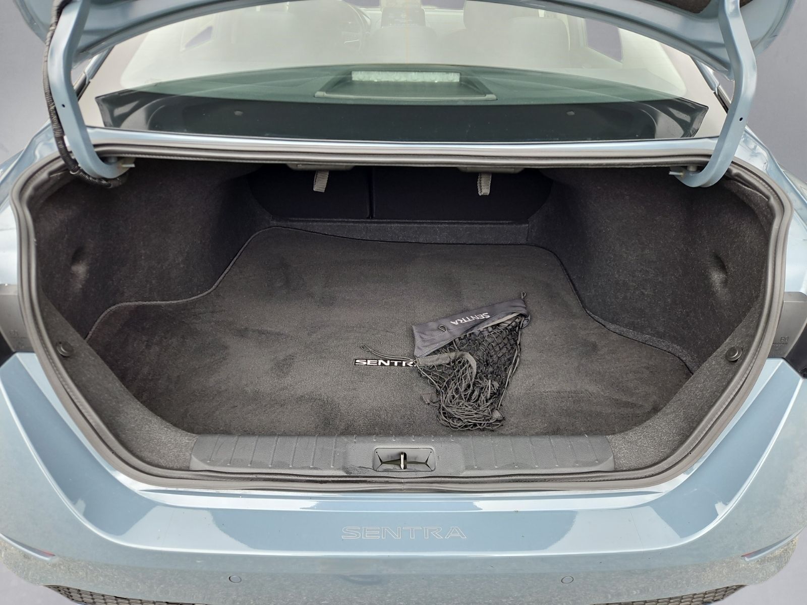 Used 2025 Gray Nissan SV image 30