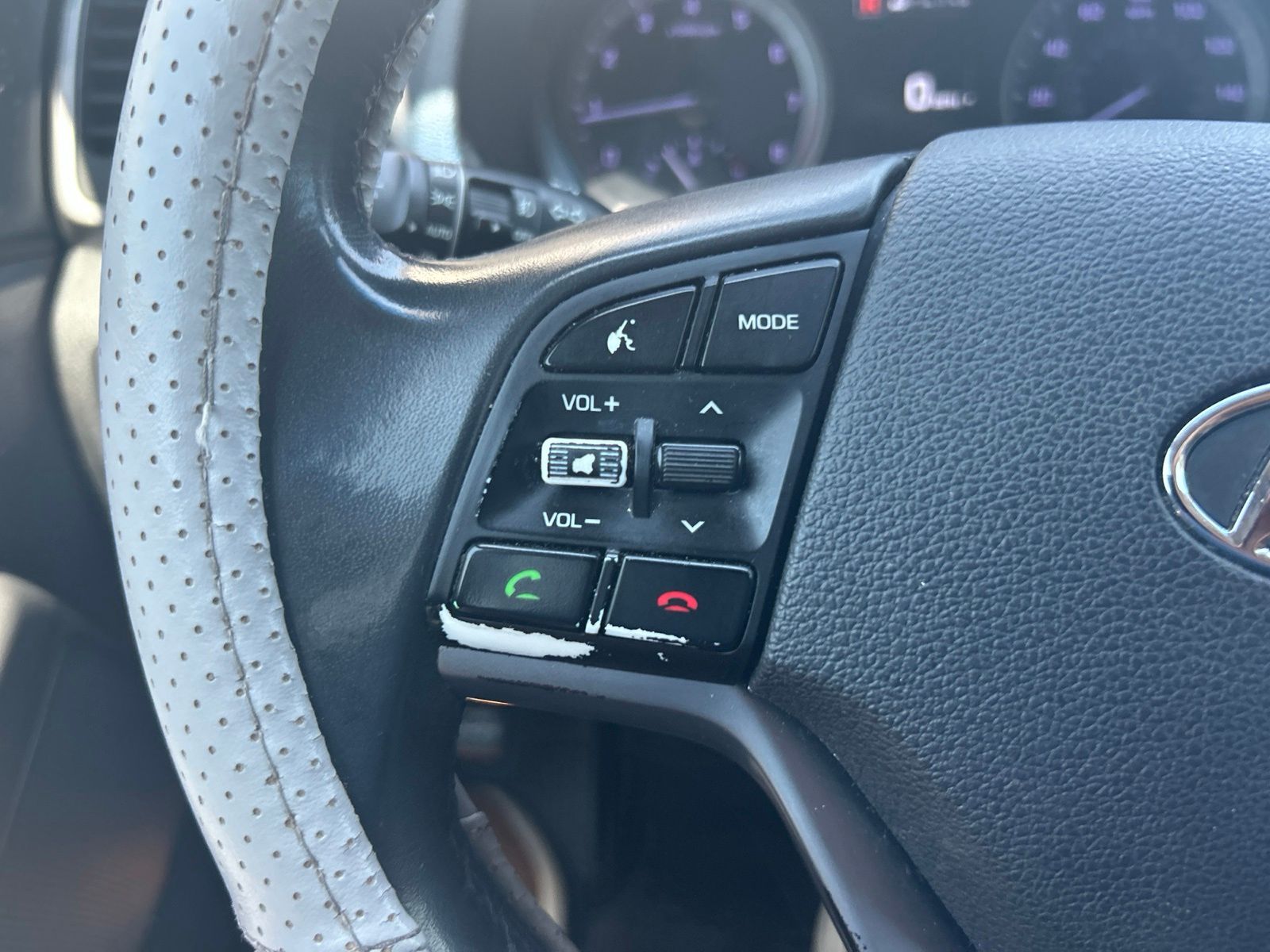 Used 2016 Gray Hyundai Limited image 13
