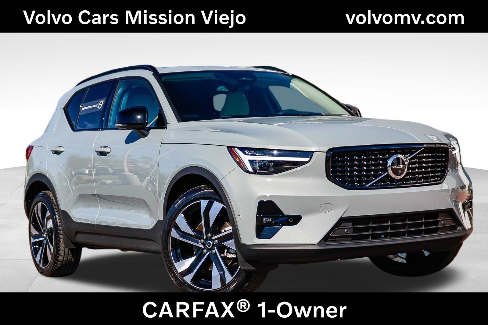 2026 Volvo XC40 B5 Ultra