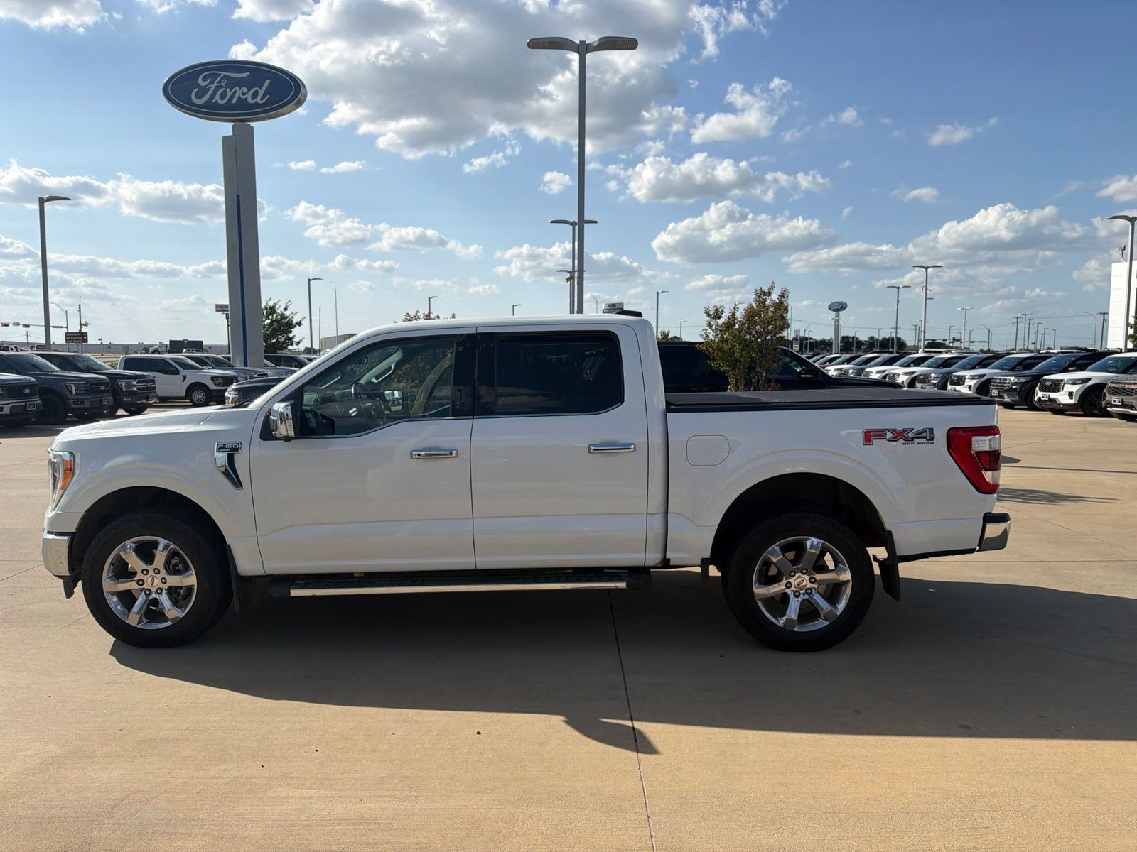 View vehicle photo 6