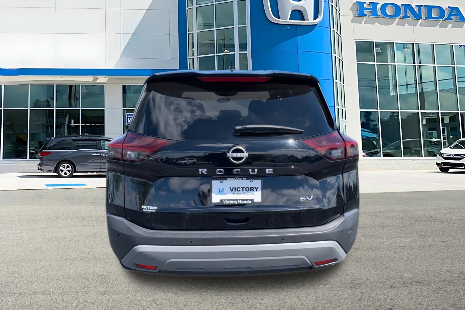 Used 2023 Black Nissan SV image 4