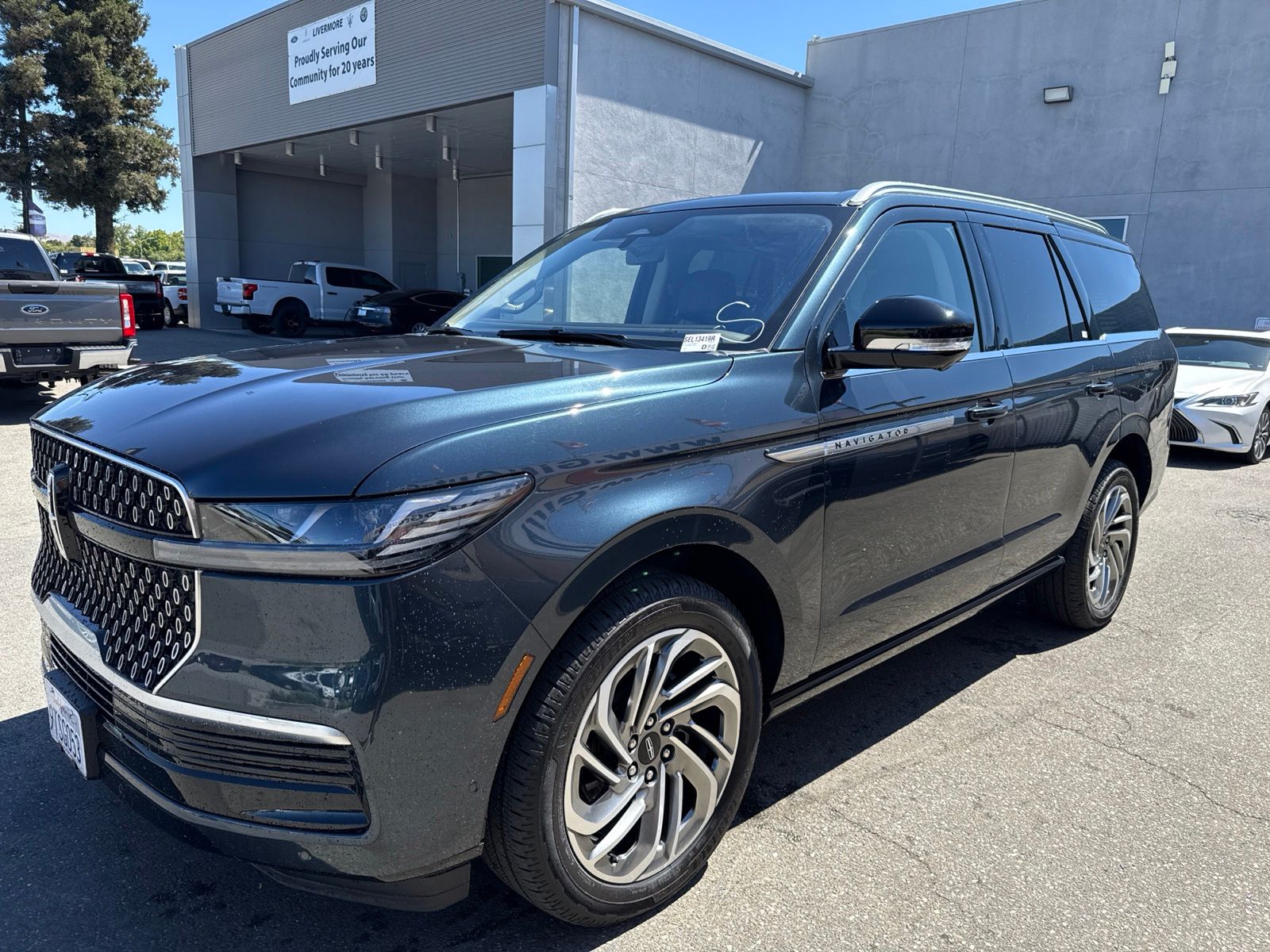 Blue Metallic 2025 Lincoln Navigator SUV / Crossover Four-Wheel Drive Automatic